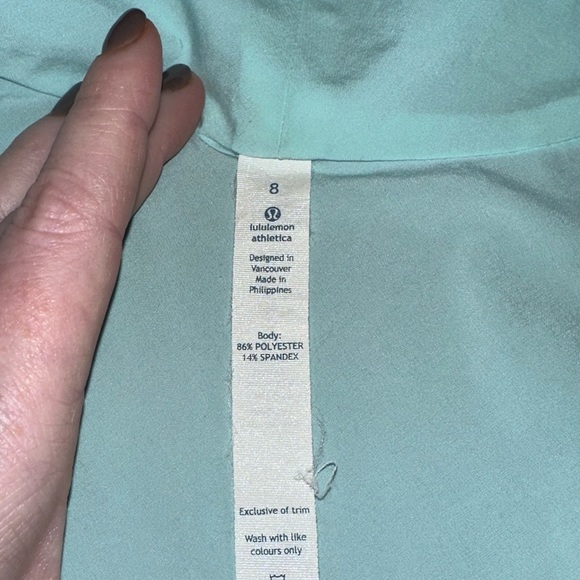 *RARE* Lululemon Rollin' With My Om'ies Tank in Aquamarine Size 8 - Picture 6 of 8